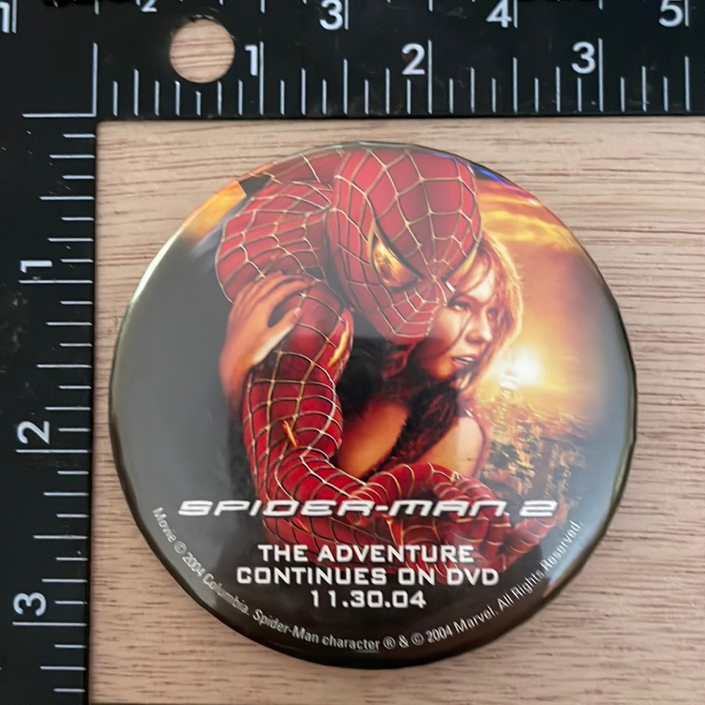 2004 Spider-Man 2 Collectors Pin Back Button